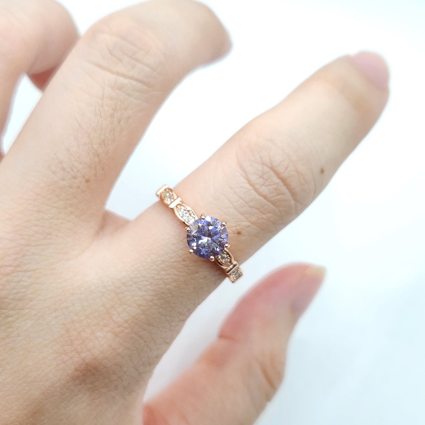 1 carat 6 Prong Ring- Scarlett