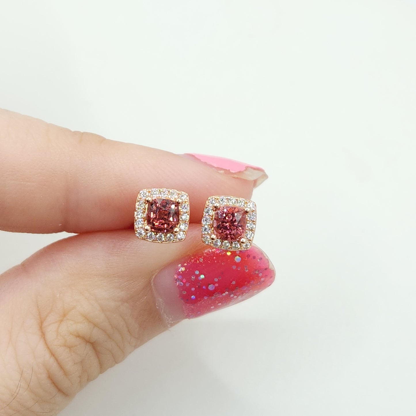 Spinel Stud- Halo