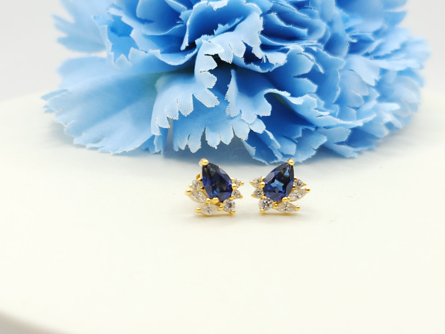 Teardrop Sapphire Cluster Studs