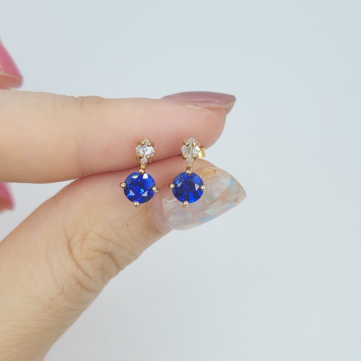 Lab blue round sapphire S925 ear studs