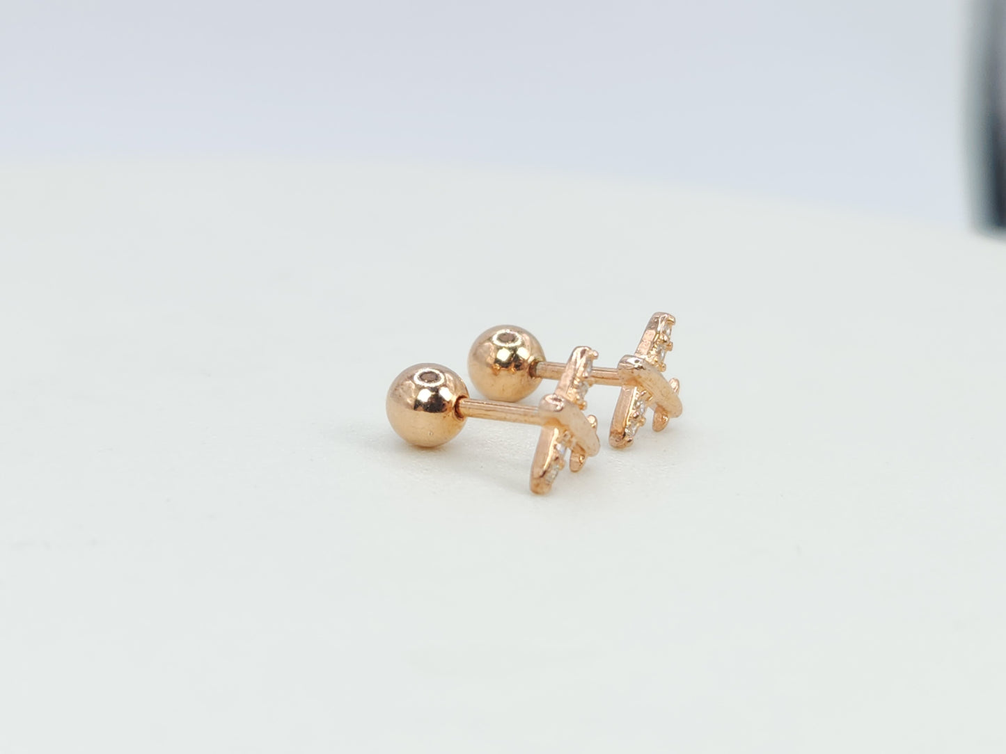 Wanderlust Plane Screwback Simple Ear Studs