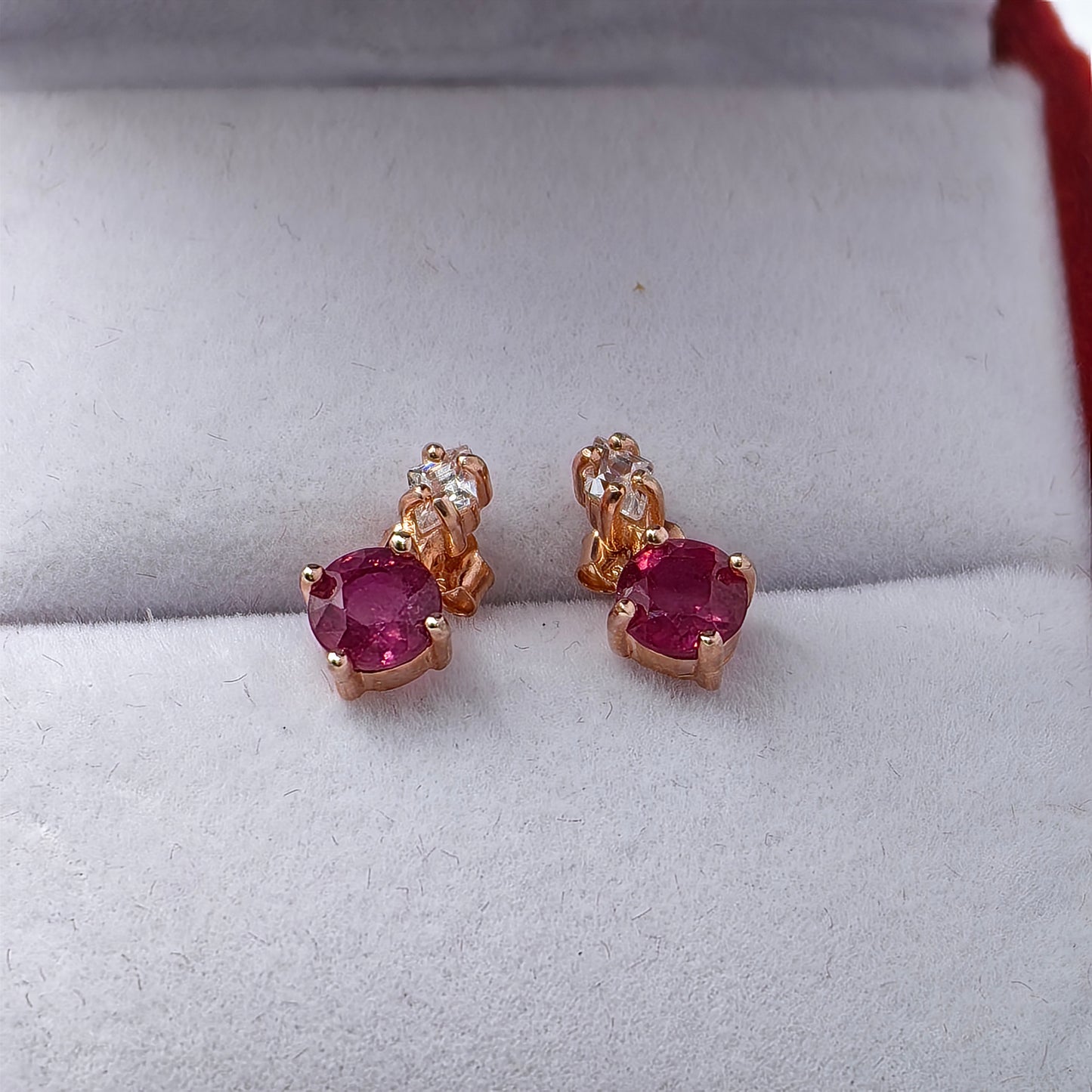 Classic 4 Prong Round Gem Princess Studs