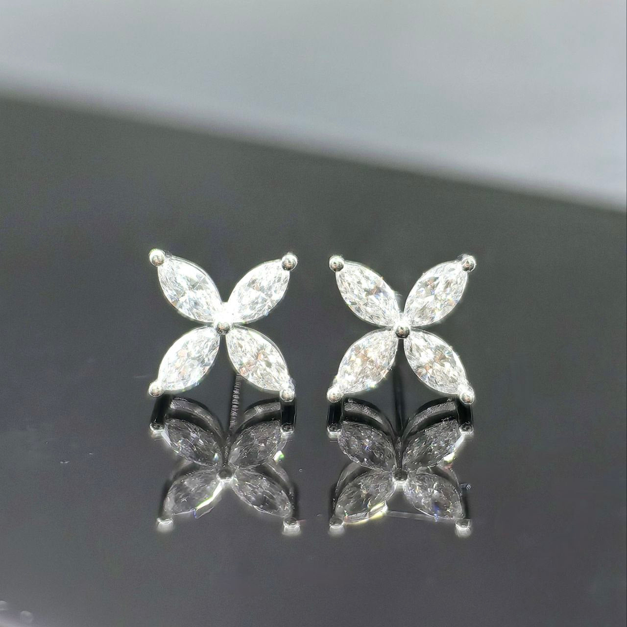 18K Gold Classic Marquise Flower Ear Studs in Natural Diamond / Lab Grown Diamond / White Moissanite
