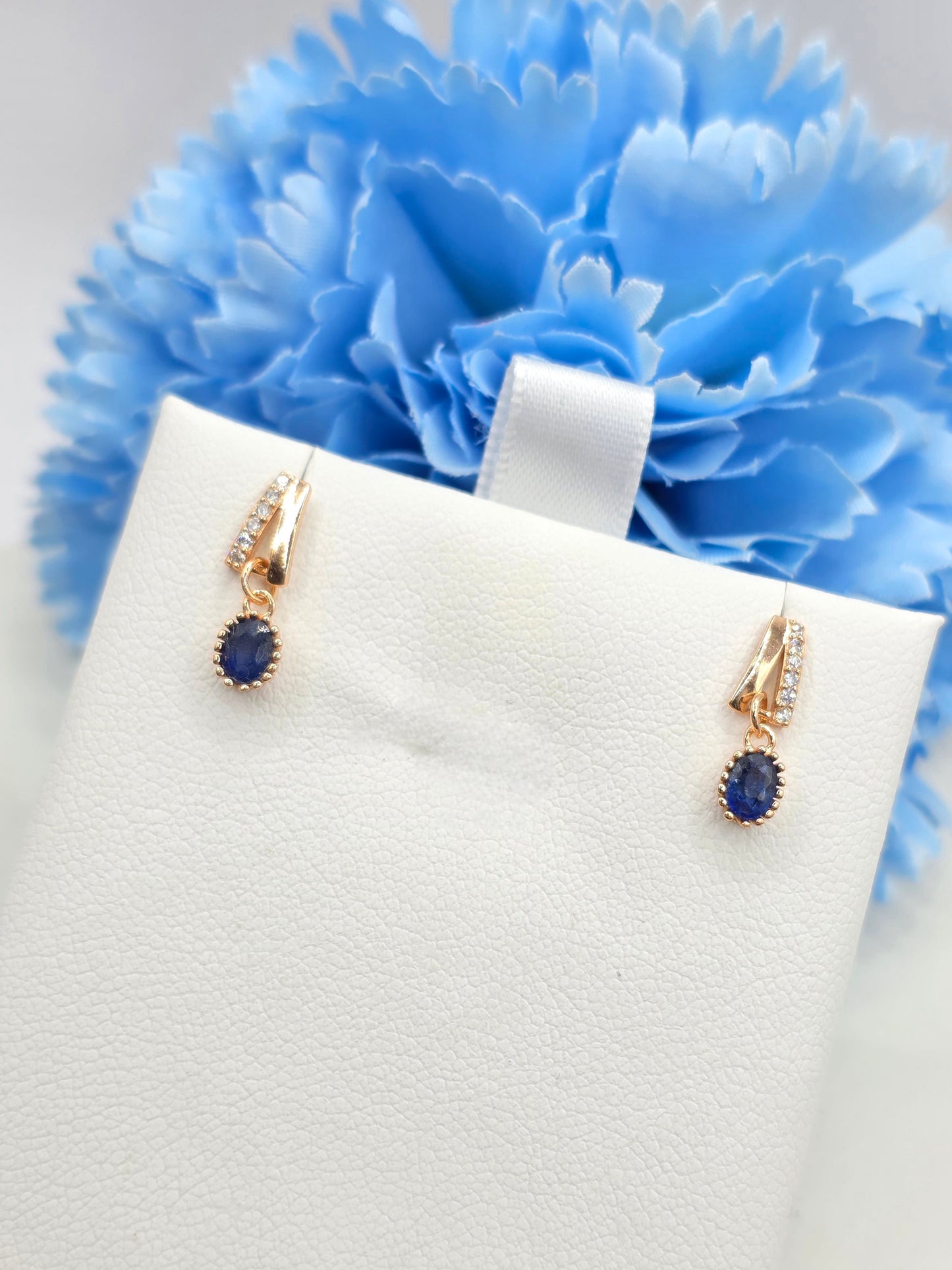 Sapphire Earring