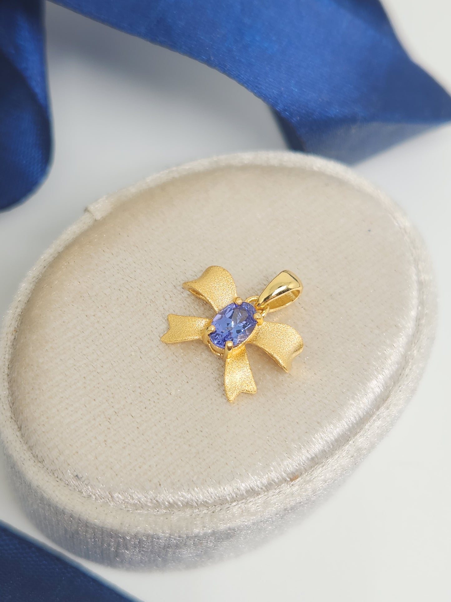 Tanzanite Ribbon Necklace