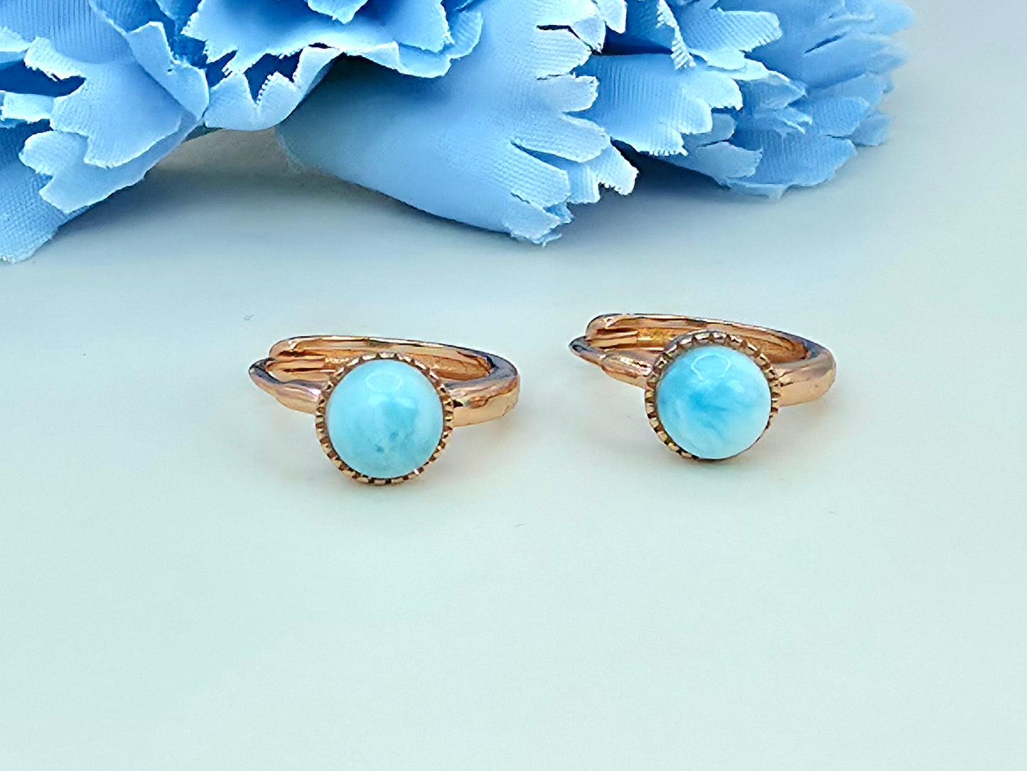 Larimar Huggies