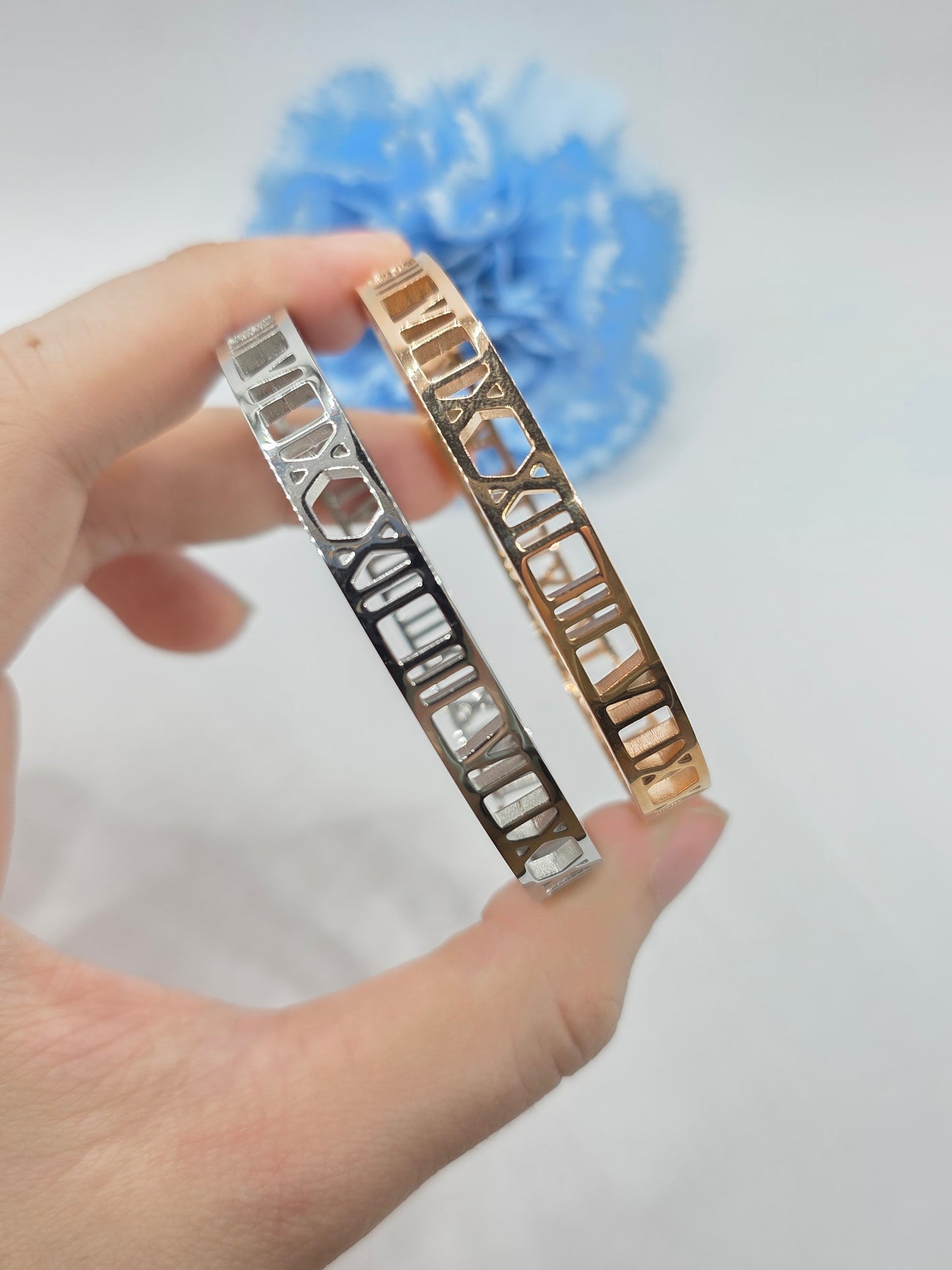 Roman Numerals Gold Vermeil S925 Bangles