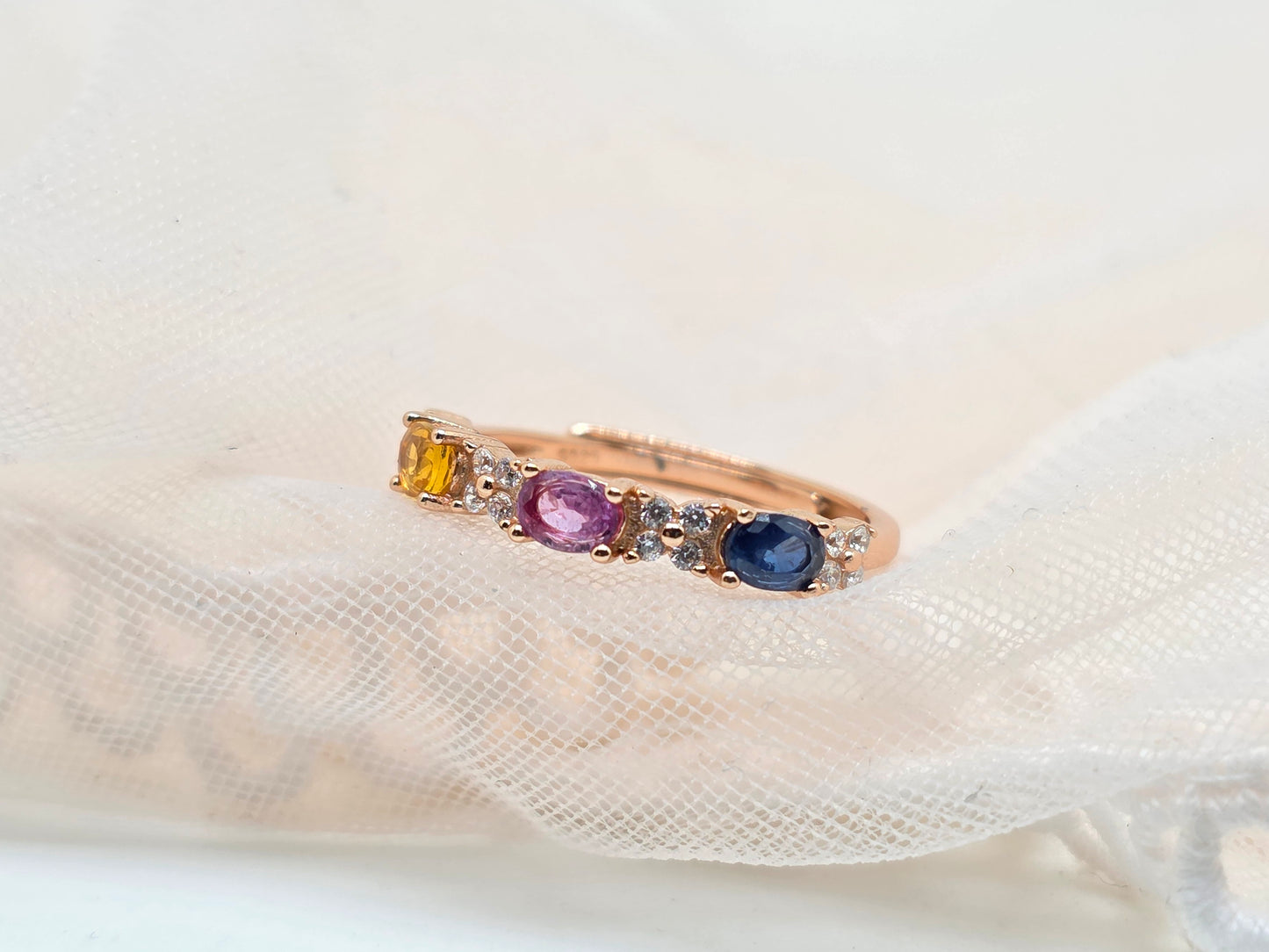 Fancy Sapphire Clover Ring
