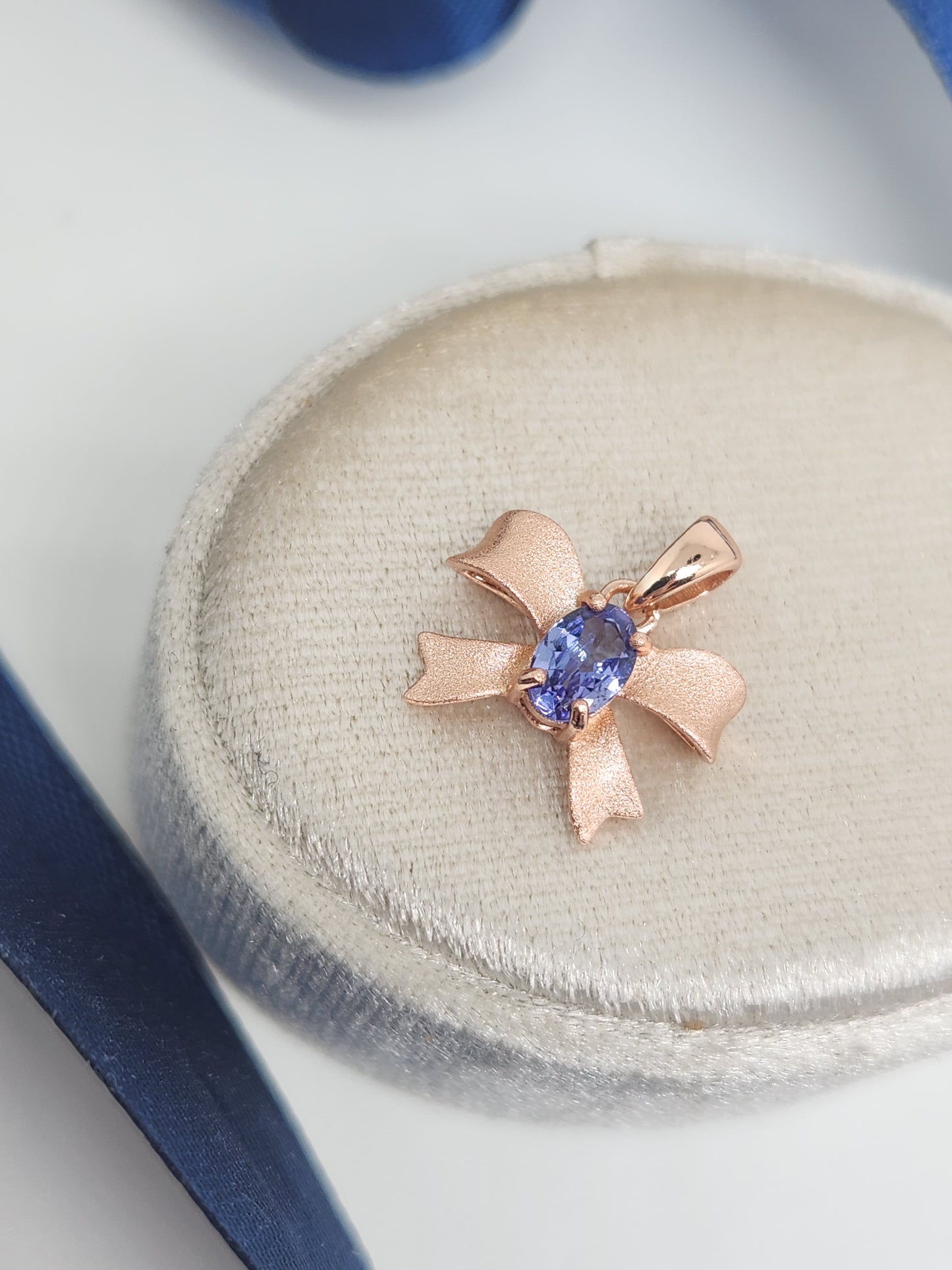 Tanzanite Ribbon Necklace