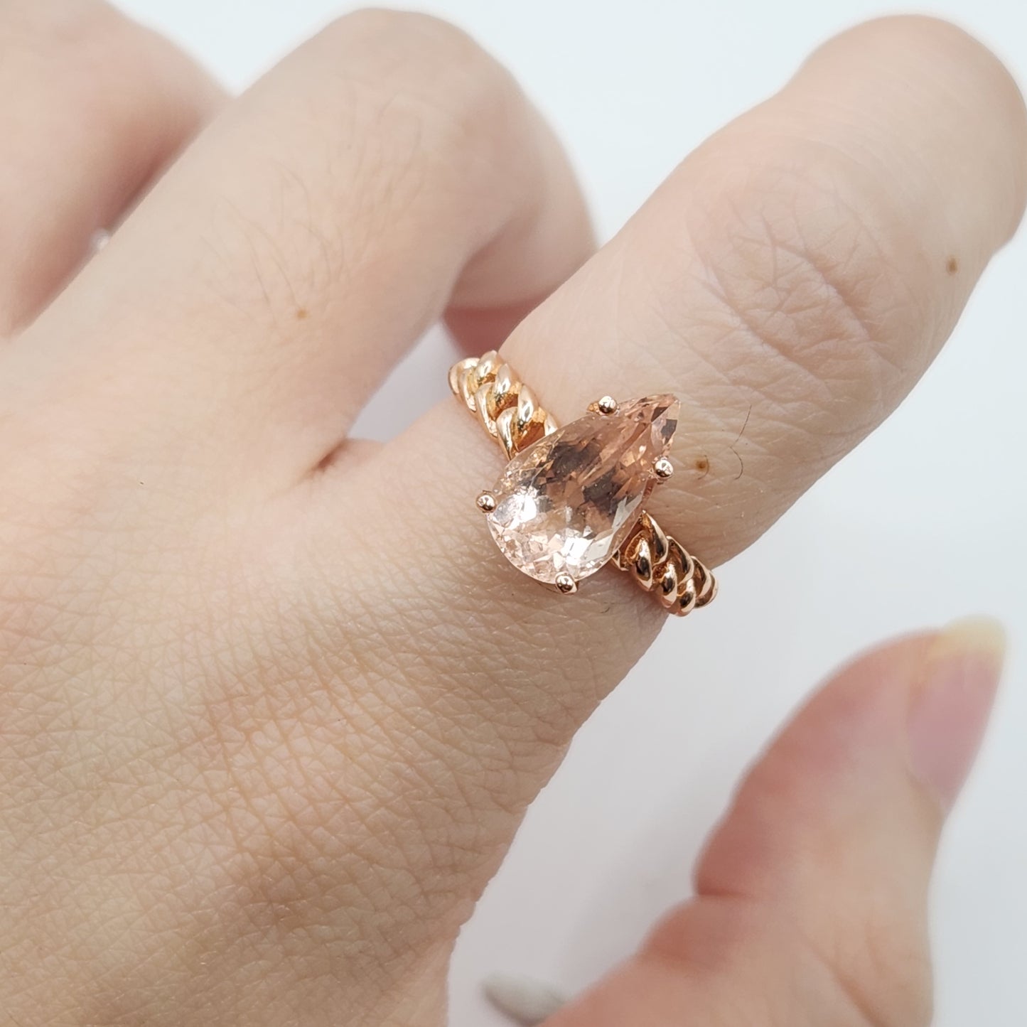 Morganite Curb Chain Ring
