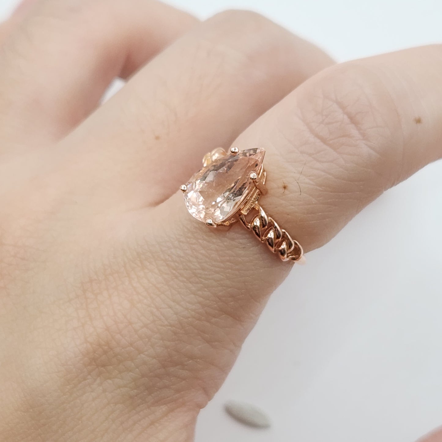 Morganite Curb Chain Ring