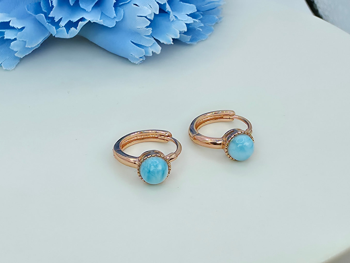 Larimar Huggies
