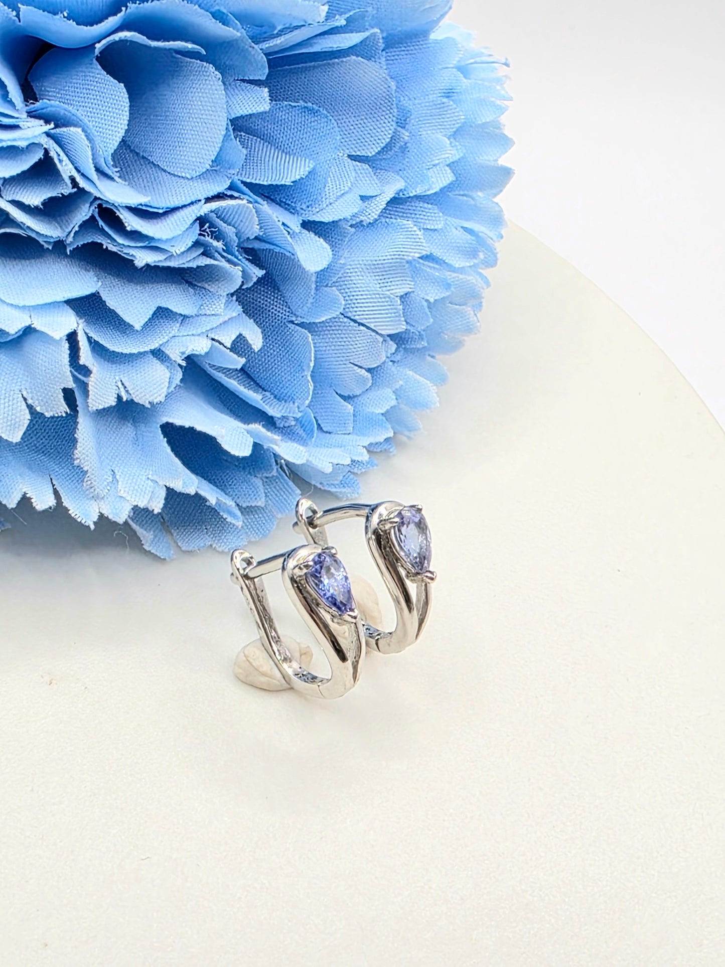Natural Tanzanite Gemstone Huggies in S925 Silver