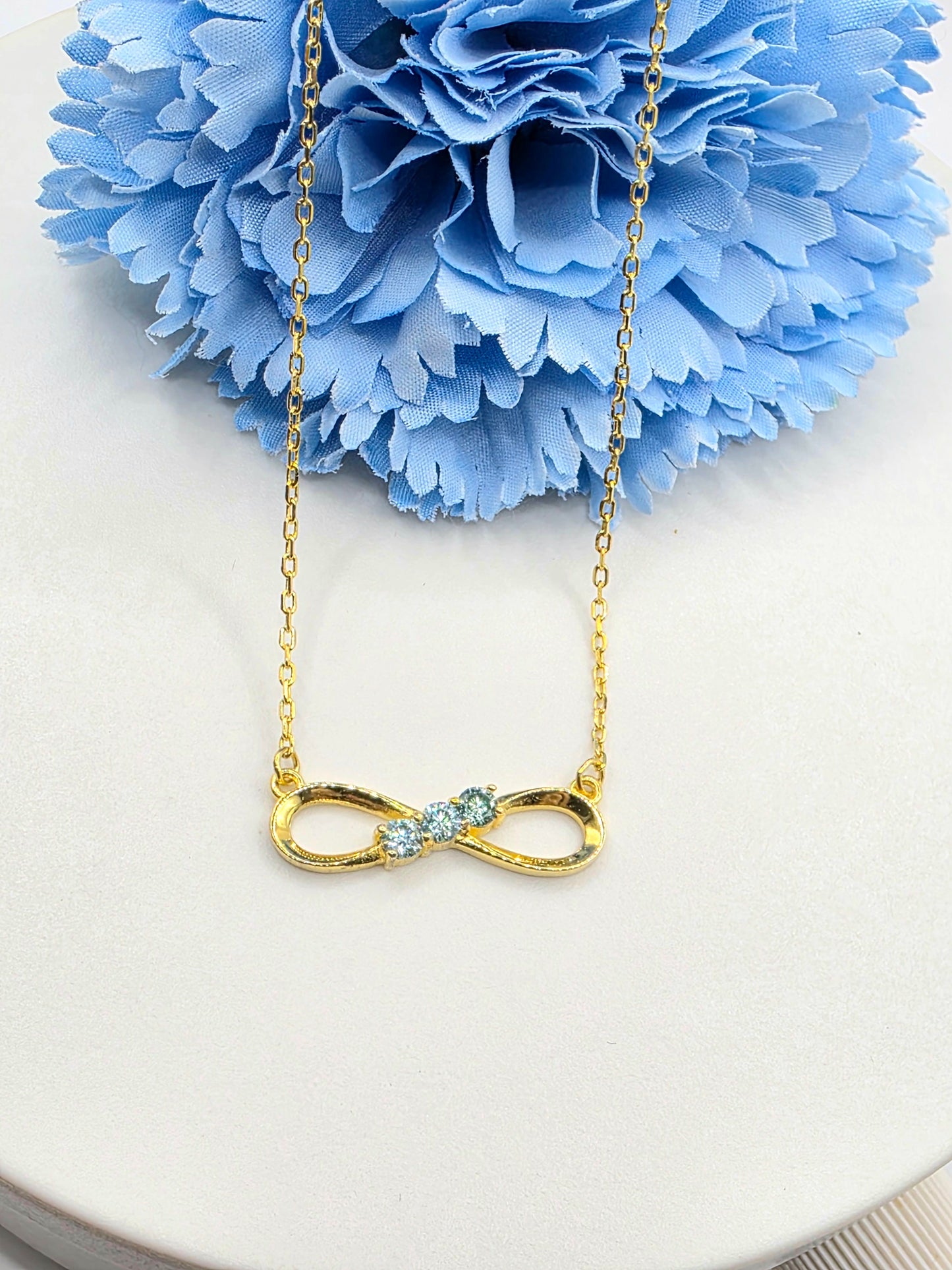 Petite Three Stone Infinity Sign Necklace in S925 Gold Vermeil
