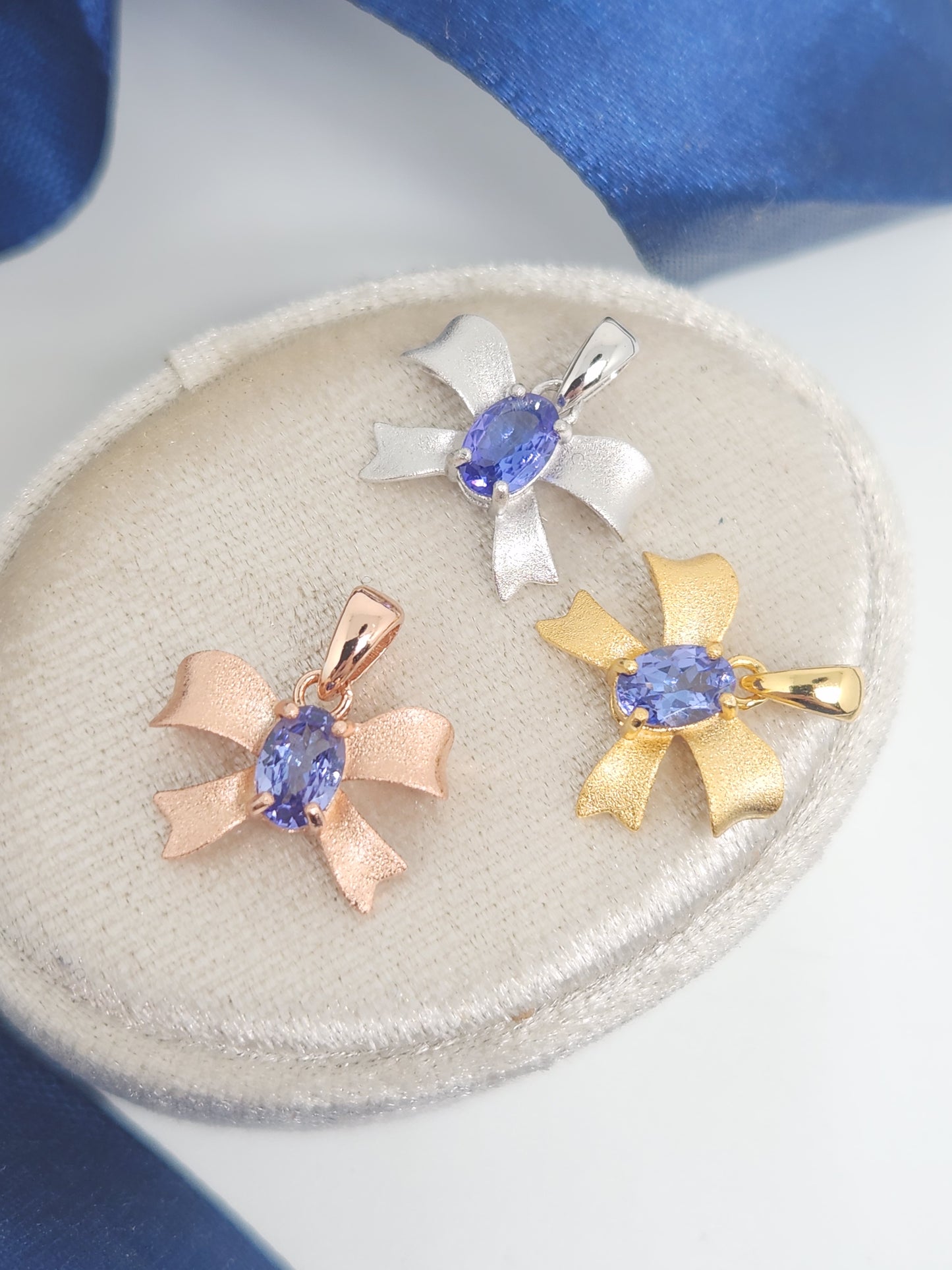 Tanzanite Ribbon Necklace