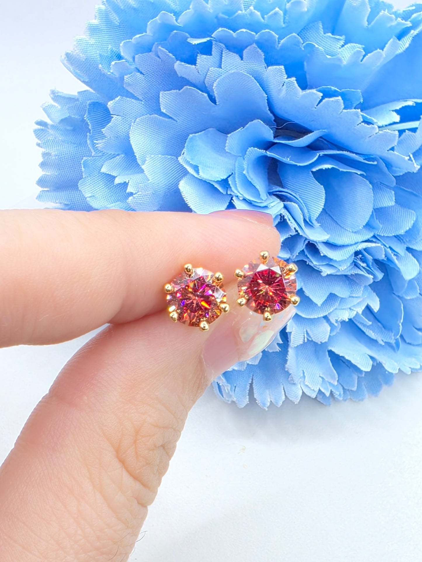 Classic 1 Carat 6 Prong Moissanite Studs