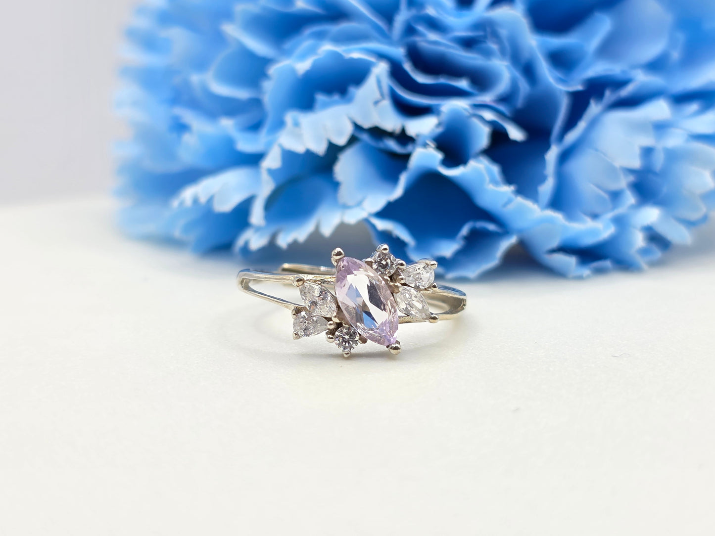Luna// Gemstone cluster ring