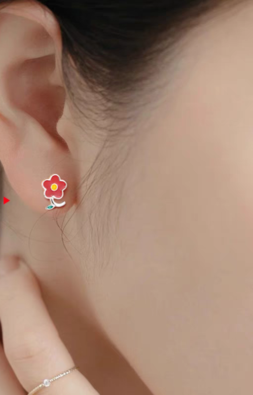 Cute floral Screwback Stud