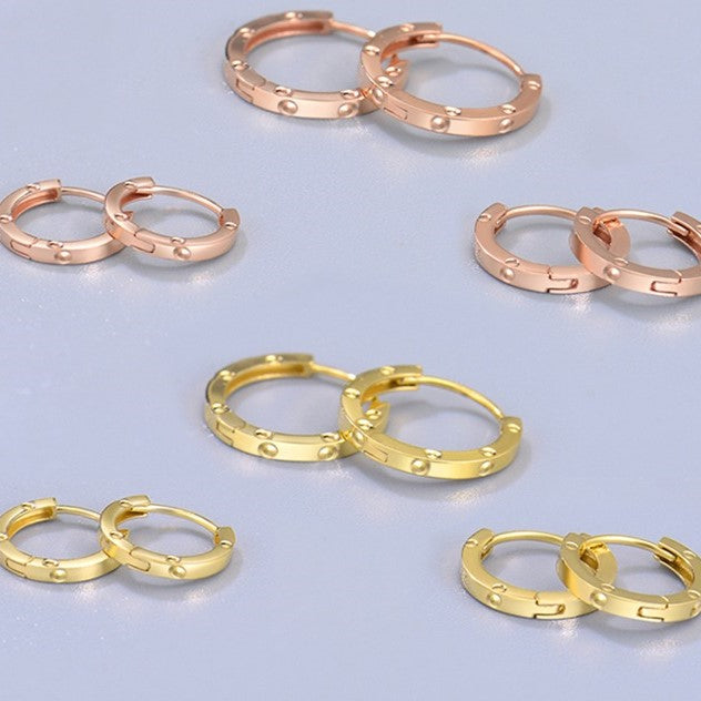 18K Solid Gold Huggies - CIRC