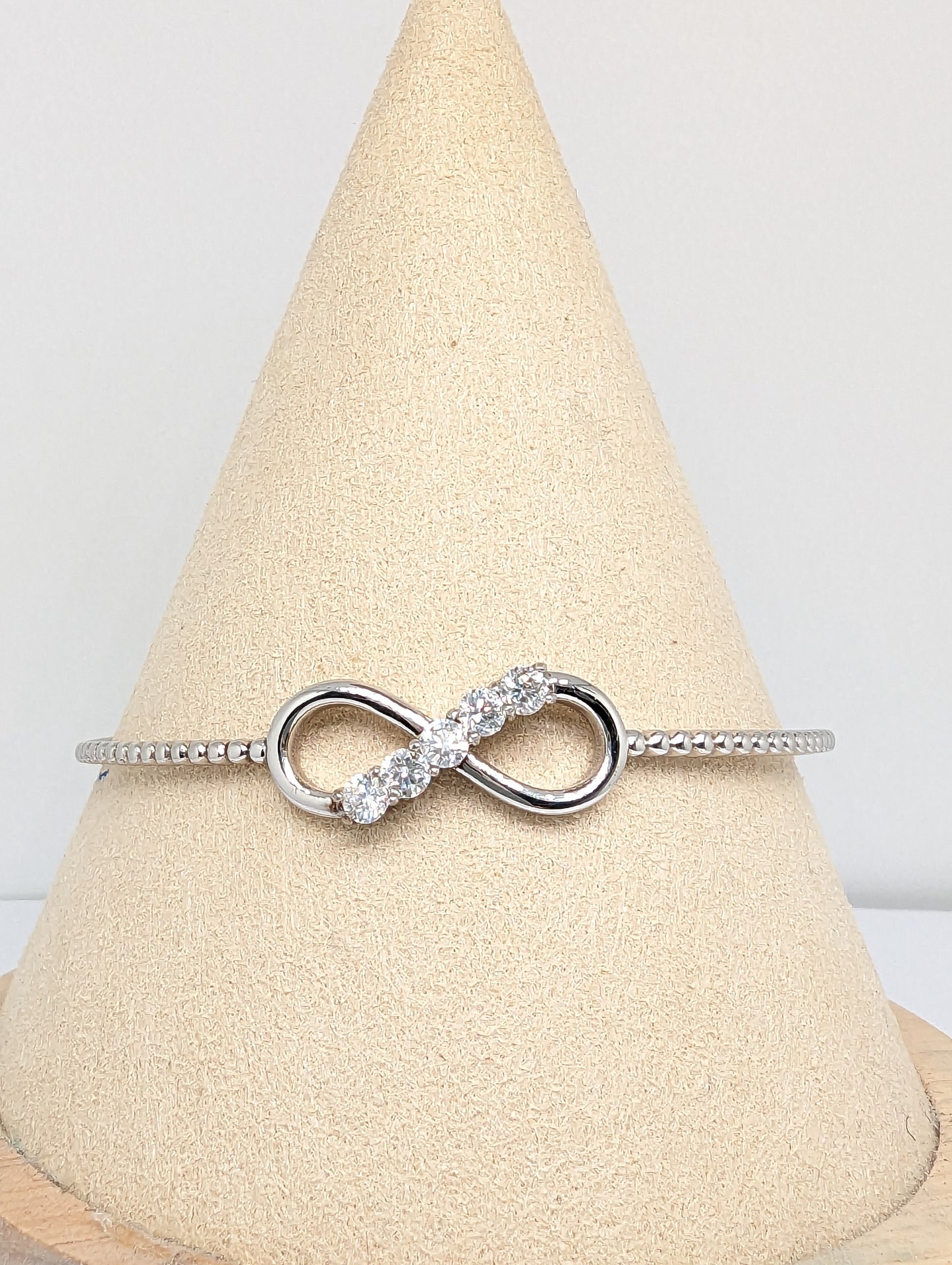White Moissanite Infinity Design Bangle in S925 Silver