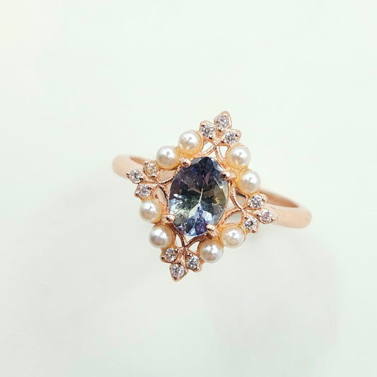 Mermaid Tanzanite Ring: Unheated