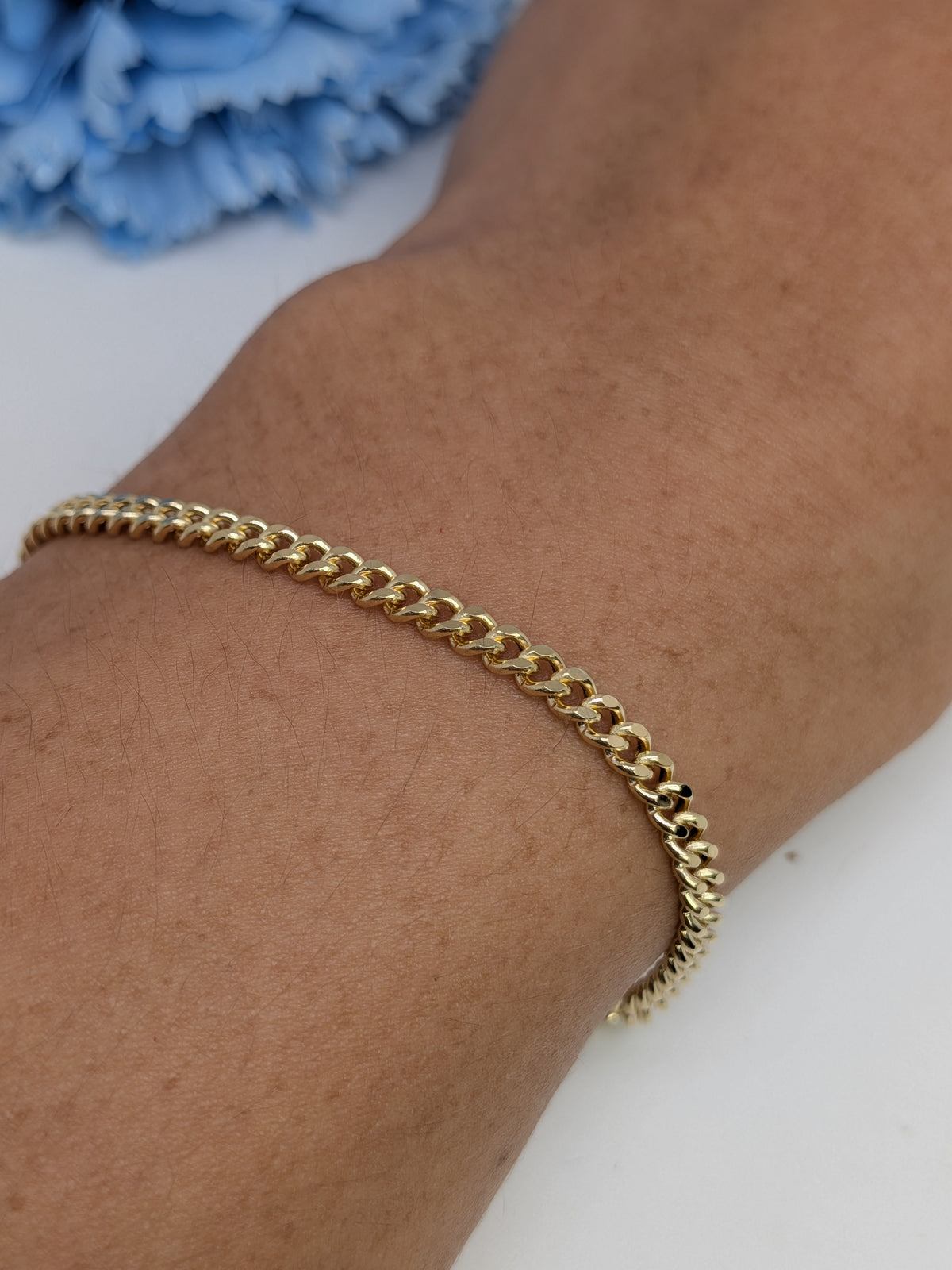 18K Yellow Gold Curb Chain Bracelet (Hollow)