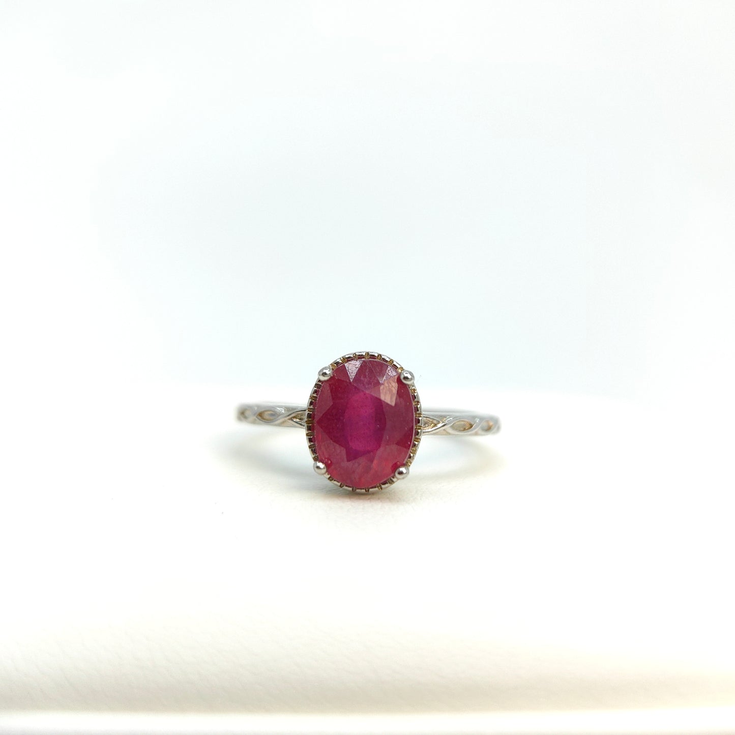 Red Ruby Oval Statement Ring in S925 Gold Vermeil
