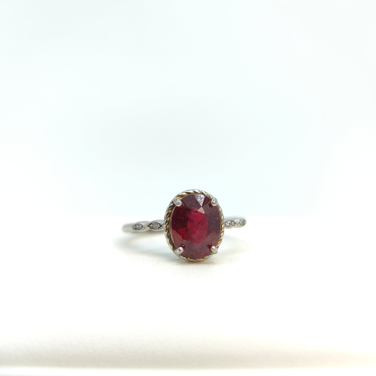 Red Ruby Oval Statement Ring in S925 Gold Vermeil