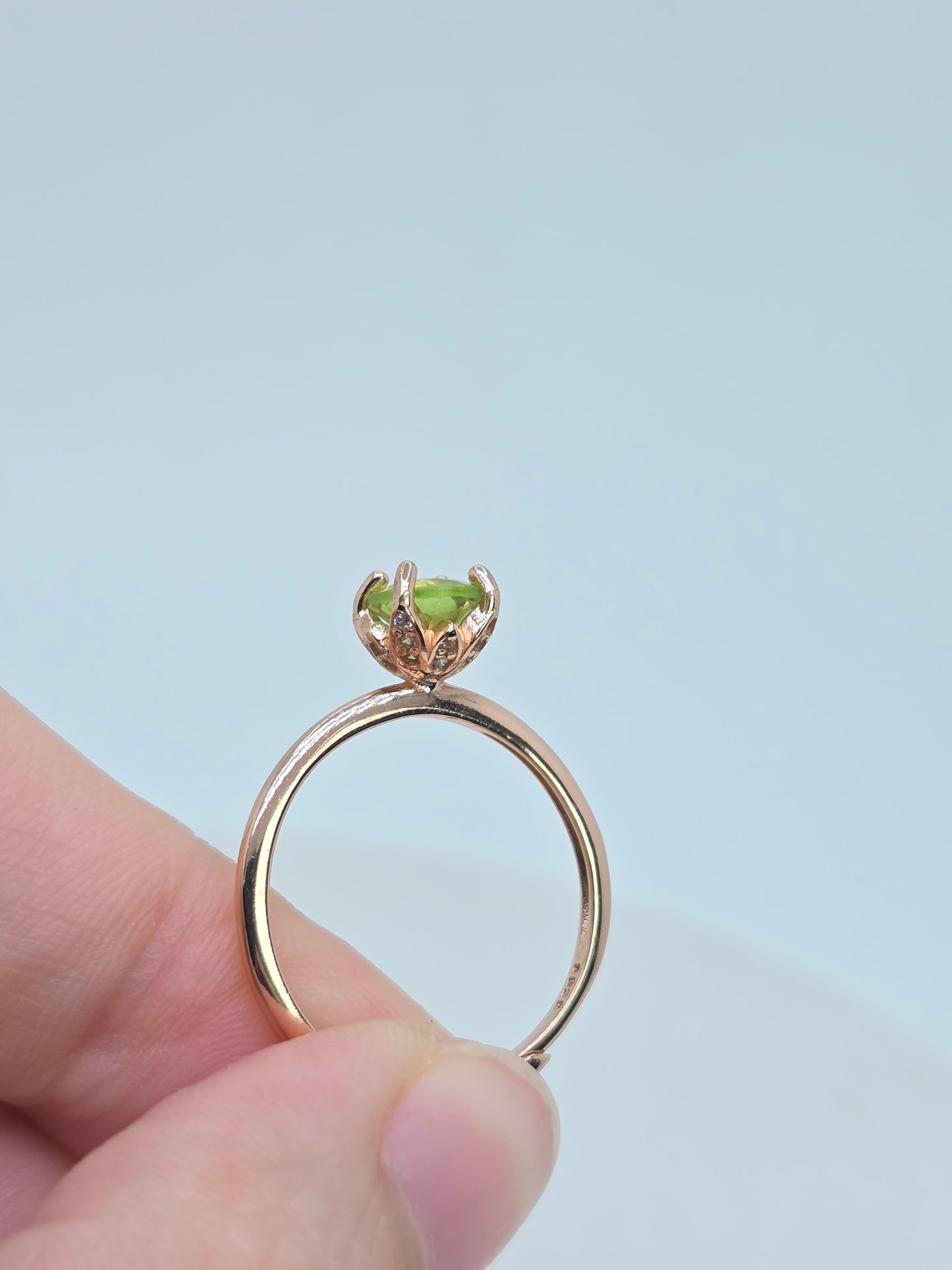 Natural Round 1 Carat Peridot S925 Demi Fine Ring