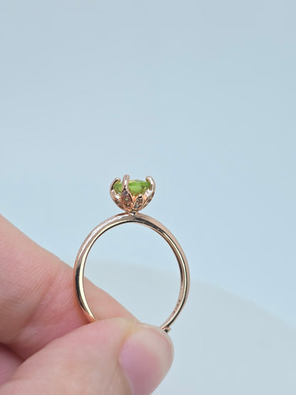Natural Round 1 Carat Peridot S925 Demi Fine Ring