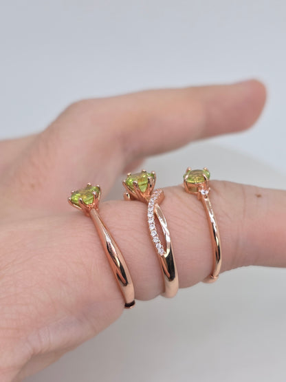 Natural 0.5 Carat Round Peridot Rose Gold S925 Demi Fine Ring