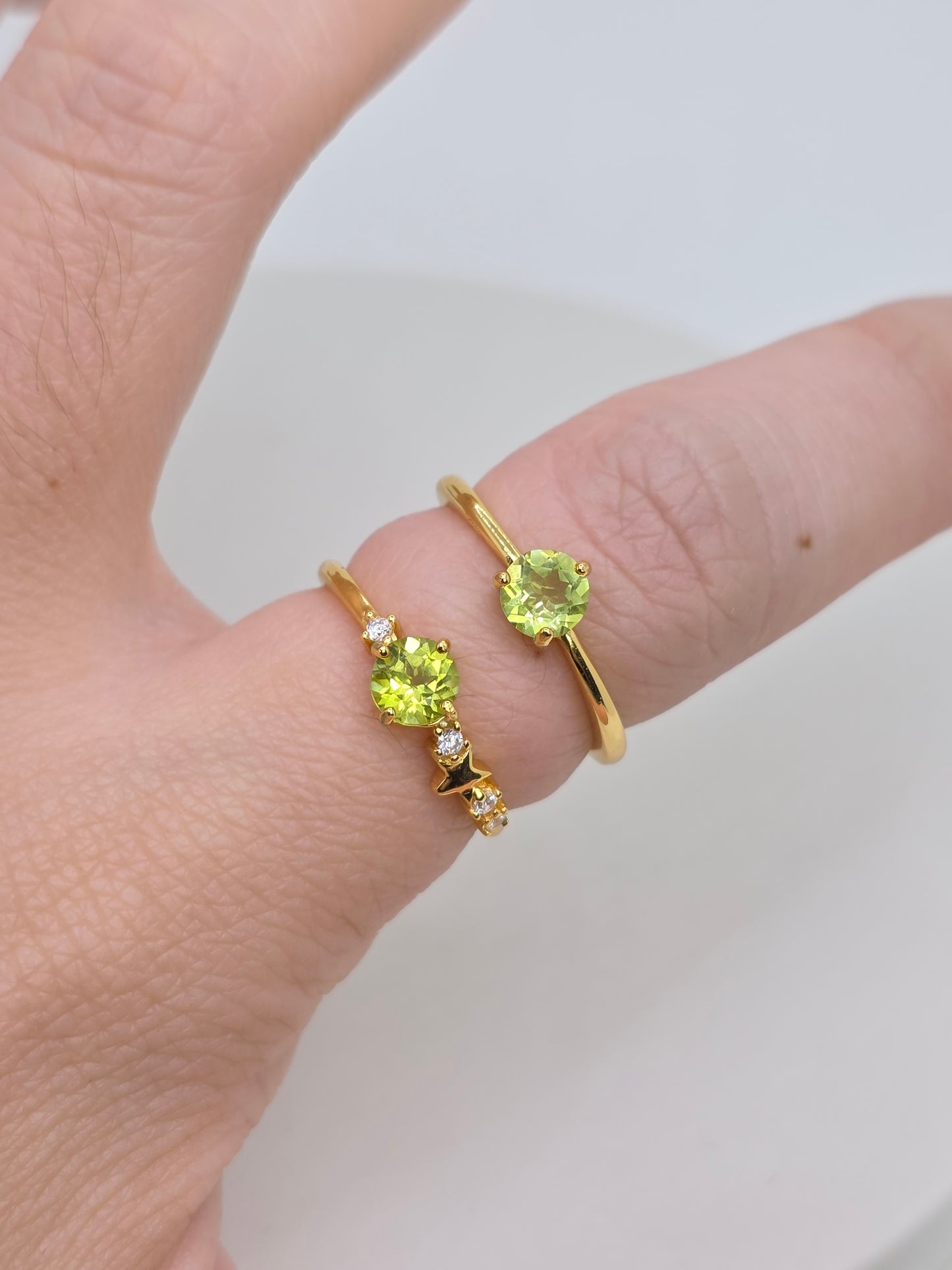 Natural Round 0.5 Carat Peridot Yellow Gold S925 Demi Fine Ring