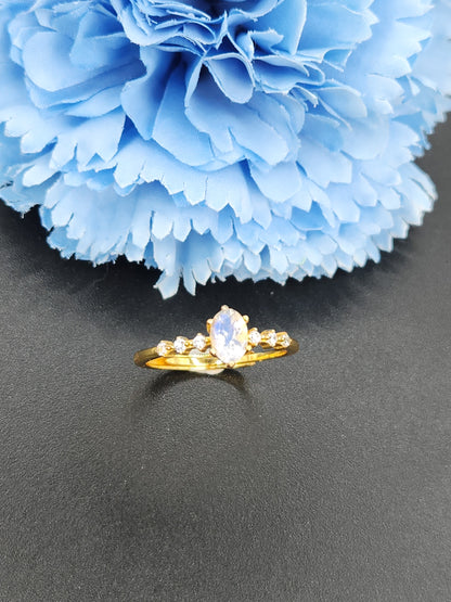 Moonstone Ring Yellow Gold