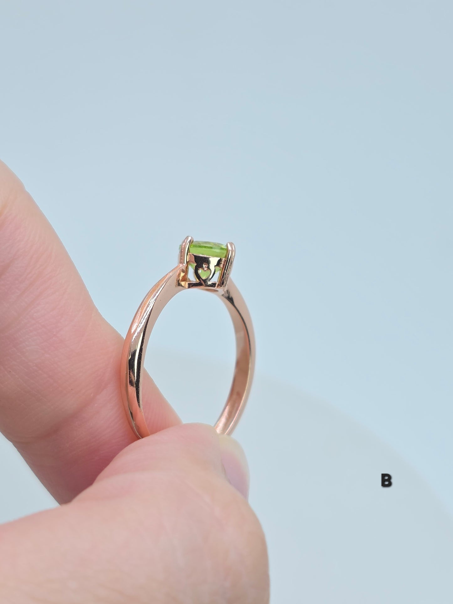 Natural Round 1 Carat Peridot S925 Demi Fine Ring