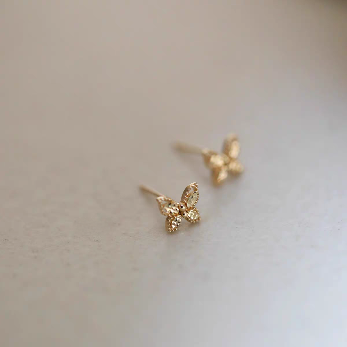 [Pre- Order] Solid 9K Yellow Gold Butterfly Studs